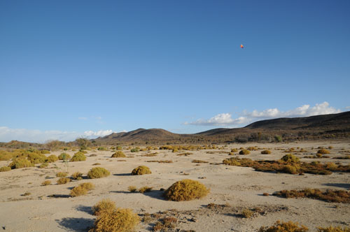 Sand, rocky crags and farm roads, a challenge for the cyclist